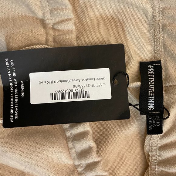 PrettyLittleThing Sweat Shorts - Picture 2 of 8